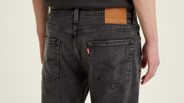 Levi’s 502 Taper - Dark Black Worn In - Image 7