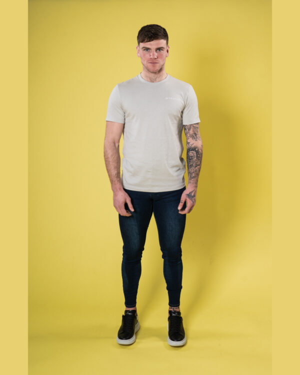 Avventura Tee - Grigio Tenue - Image 2