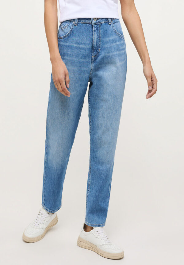 Mustang Charlotte Tapered Mom Fit - Image 2