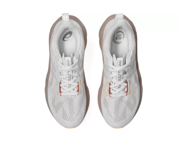 Asics Novablast 5 White/fawn - Image 4
