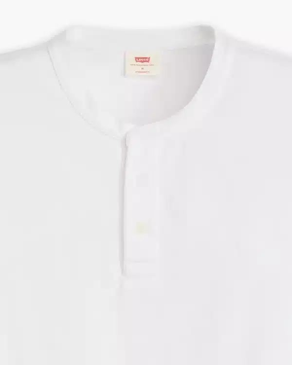 Levi’s Short Sleeve Housemark Henley - White - Image 5