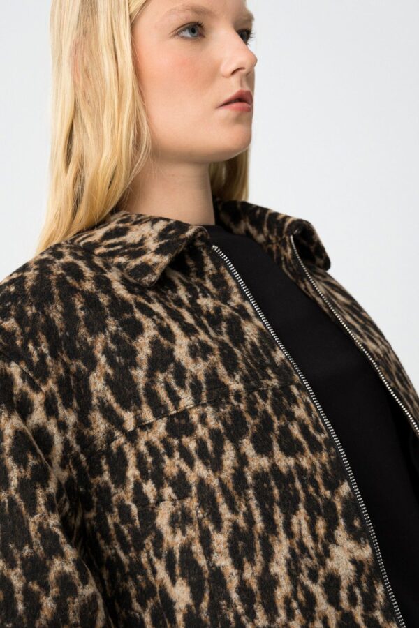 Tiffosi Classic Leopard Print Jacket - Image 3